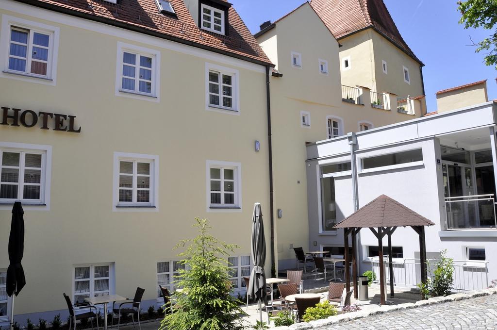 Klassik Hotel Am Tor Weiden in der Oberpfalz Exterior photo